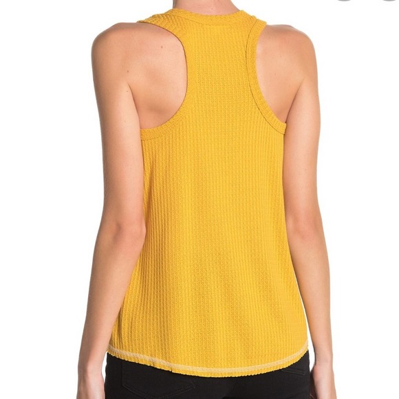 Socialite Women's Mustard Yellow Waffle Knit Scoop Neck Racerback Tank sz S - Picture 2 of 5